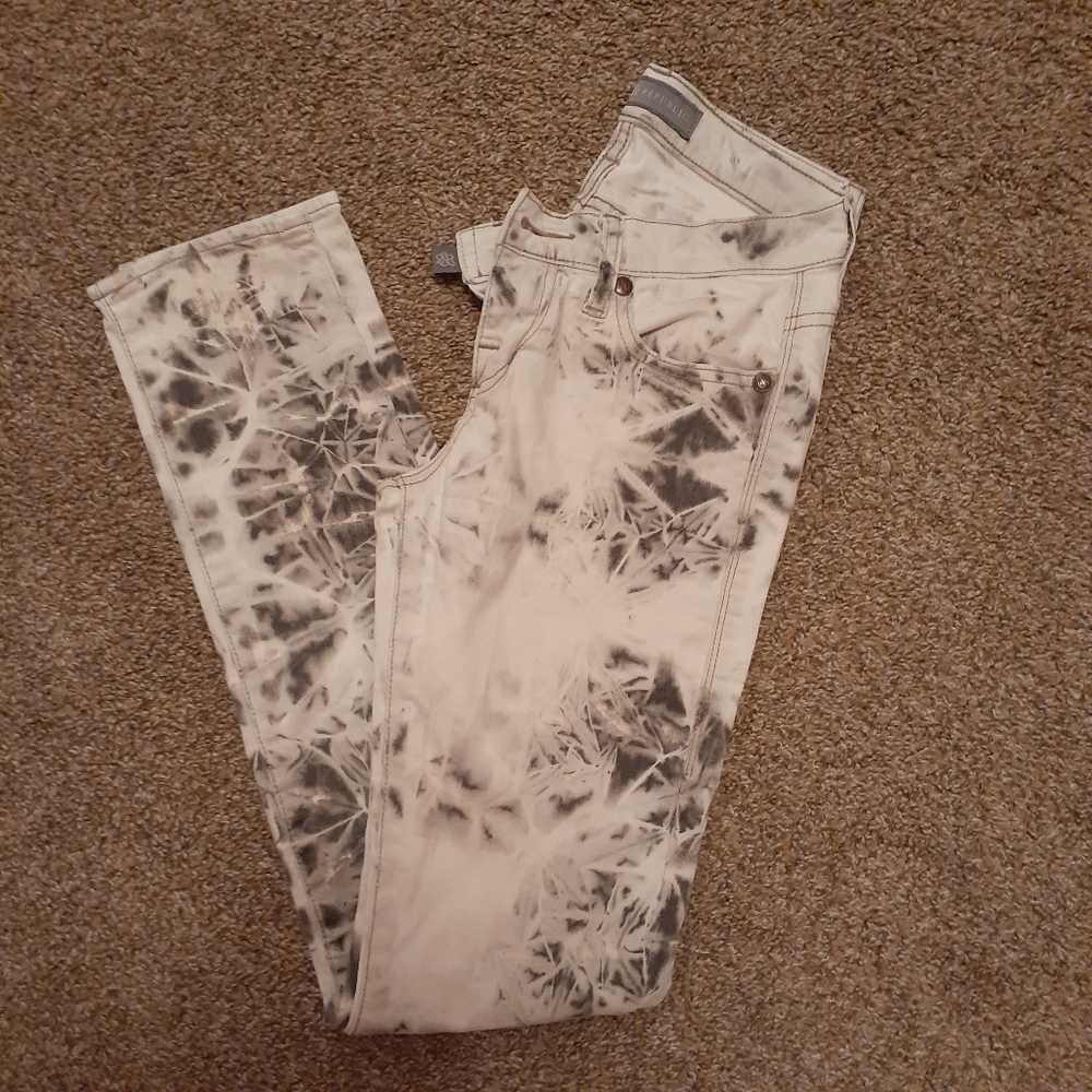 Rock & Republic tie dyed skinny jeans